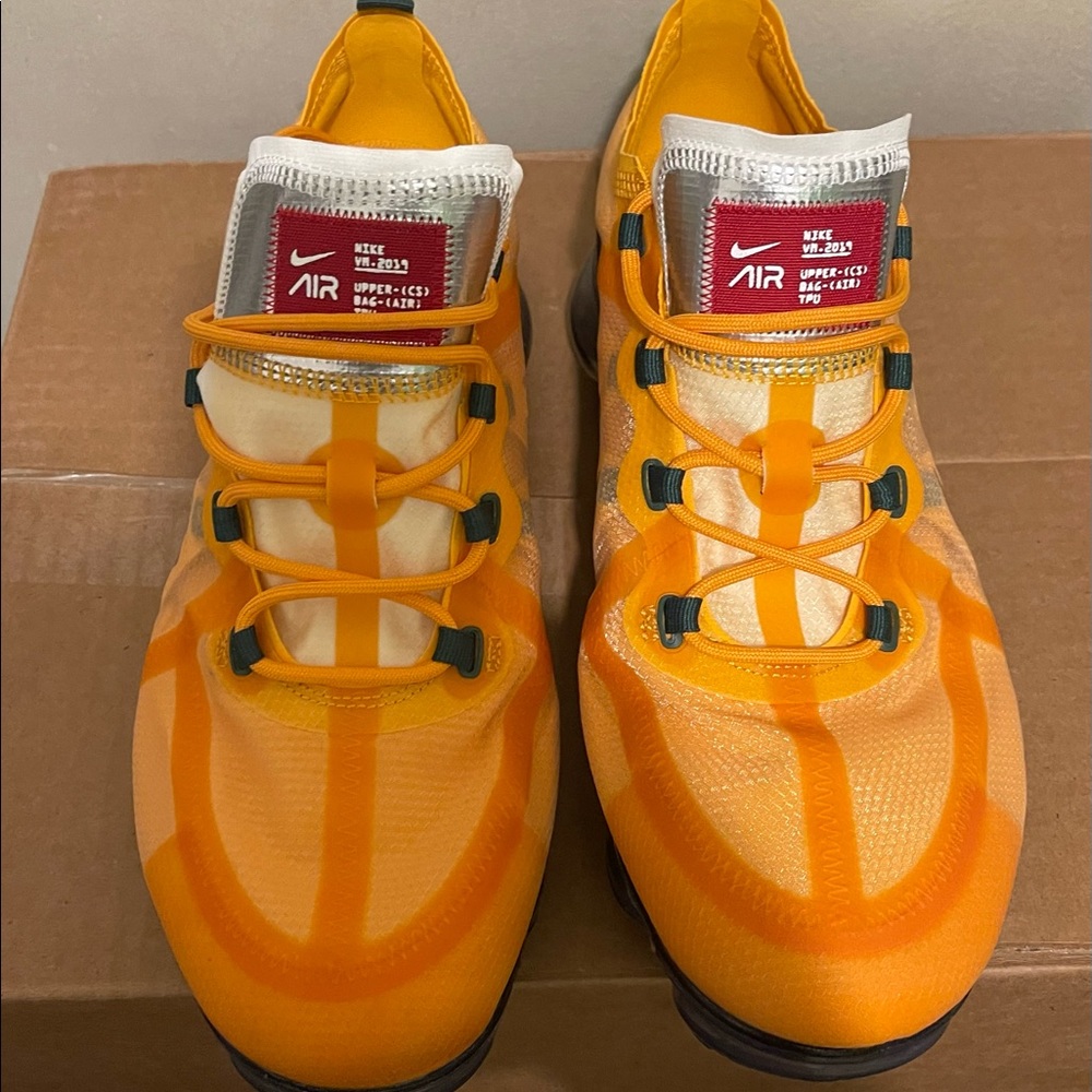 Nike Vapormax, size10.5, Orange and Green